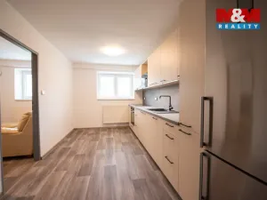 Pronájem bytu 2+1, Hradec Králové - Věkoše, Lomená, 58 m2