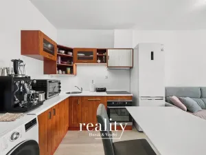 Pronájem bytu 2+kk, Znojmo, Tovární, 62 m2