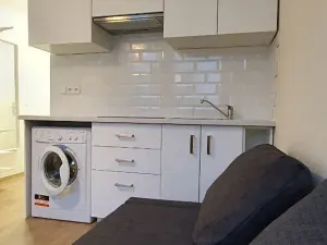 Pronájem bytu 1+kk, Praha - Jinonice, Peroutkova, 16 m2