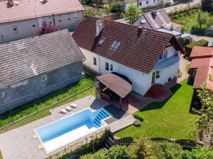 Prodej rodinného domu, Osek, 192 m2