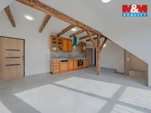 Prodej bytu 4+kk, Krhová, Hlavní, 81 m2