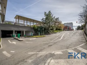 Prodej garážového stání, Praha - Strašnice, Vinohradská, 8 m2