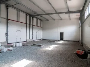 Prodej komerční nemovitosti, Ústí nad Labem, U Podjezdu, 2500 m2