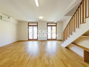 Pronájem bytu 5+1, Praha - Smíchov, Štefánikova, 168 m2