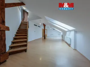 Prodej bytu 2+kk, Plzeň - Jižní Předměstí, Klatovská třída, 66 m2