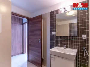 Pronájem bytu 2+kk, Plzeň - Černice, Střední cesta, 59 m2