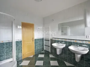 Pronájem vily, Praha - Nebušice, 384 m2