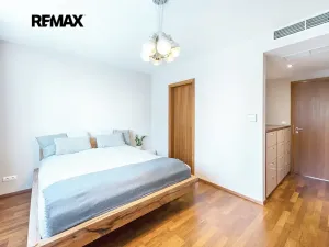Pronájem bytu 3+kk, Praha - Žižkov, Ke kapslovně, 107 m2