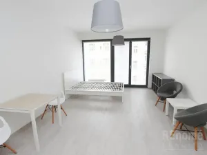 Pronájem bytu 1+kk, Praha - Karlín, Sokolovská, 34 m2