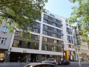 Pronájem bytu 1+kk, Praha - Karlín, Sokolovská, 34 m2