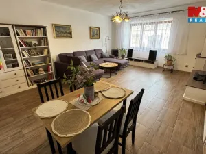 Prodej rodinného domu, Černovice, Dobešovská, 300 m2