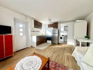 Prodej rodinného domu, Praha - Vinoř, Lohenická, 84 m2