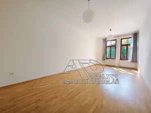 Pronájem bytu 2+1, České Budějovice, 72 m2