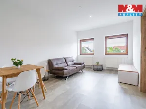Prodej bytu 2+kk, Třeboň - Holičky, 42 m2
