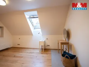 Pronájem bytu 5+kk, Hradec Králové, Velké náměstí, 112 m2