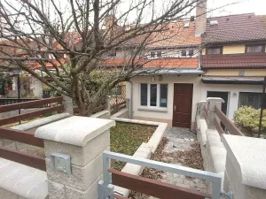 Pronájem rodinného domu, Praha - Smíchov, Xaveriova, 100 m2
