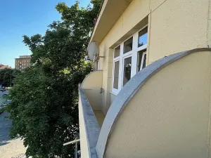 Pronájem bytu 3+kk, Praha - Vršovice, Dukelská, 86 m2