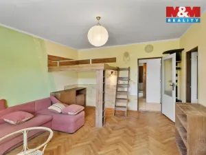 Prodej bytu 3+1, Rovensko pod Troskami, Tyršova, 66 m2