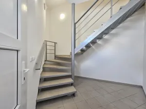 Pronájem bytu 1+kk, Praha - Uhříněves, Semanského, 25 m2