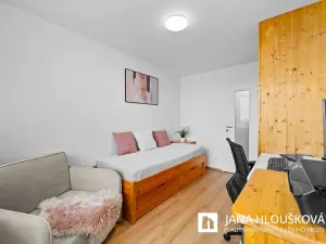 Prodej bytu 2+kk, Praha - Háje, Steinerova, 42 m2