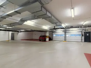Pronájem garážového stání, Praha - Modřany, Zlochova, 13 m2