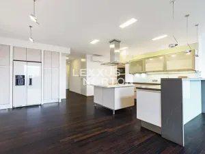 Pronájem bytu 6+kk a větší, Praha - Smíchov, Na Hřebenkách, 297 m2