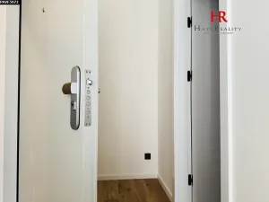 Pronájem bytu 2+kk, Benešov, Tyršova, 77 m2