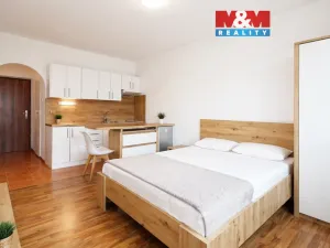 Prodej bytu 1+kk, Karlovy Vary - Rybáře, U Koupaliště, 26 m2