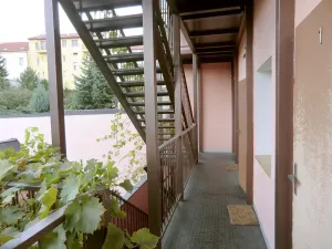 Pronájem bytu 1+1, Praha - Břevnov, Na zástřelu, 34 m2