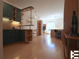 Pronájem bytu 2+kk, Praha - Prosek, Kytlická, 54 m2