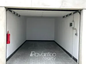 Pronájem garáže, Šlapanice, 21 m2