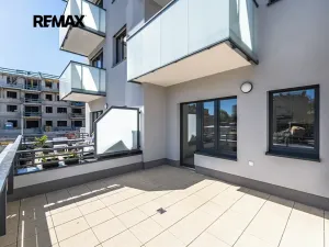 Pronájem bytu 1+kk, Praha - Hostivař, Arnošta Staňka, 29 m2