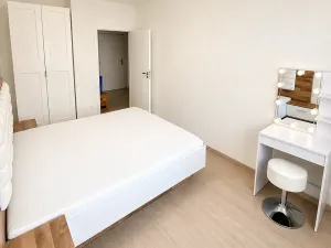 Pronájem bytu 2+kk, Praha - Kbely, Sedlářova, 51 m2