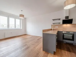 Prodej bytu 3+kk, Praha - Vršovice, Vršovická, 87 m2
