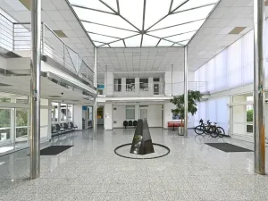 Pronájem kanceláře, Praha - Prosek, Litvínovská, 282 m2