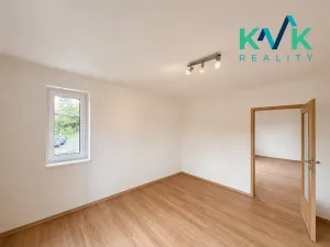 Pronájem bytu 3+1, Karlovy Vary, Dalovická, 64 m2