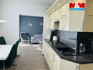 Prodej bytu 3+1, Zlaté Hory, Wolkerova, 71 m2