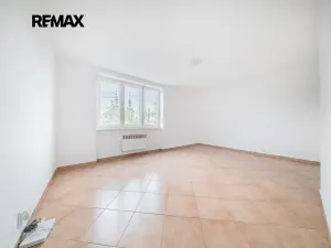 Prodej bytu 3+1, Zlonice, Pippichova, 87 m2