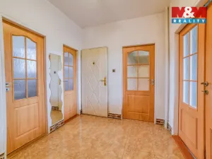Prodej bytu 3+1, Tři Sekery, 96 m2