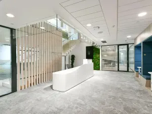 Pronájem kanceláře, Praha - Smíchov, Stroupežnického, 848 m2