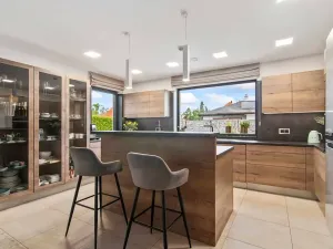 Prodej rodinného domu, Kostelní Lhota, 213 m2