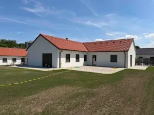 Pronájem rodinného domu, Nový Šaldorf-Sedlešovice, 190 m2