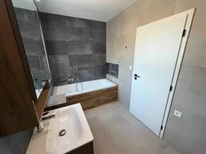 Pronájem rodinného domu, Nový Šaldorf-Sedlešovice, 190 m2
