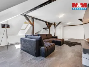 Prodej bytu 4+kk, Králův Dvůr - Levín, Na Lucberku, 141 m2