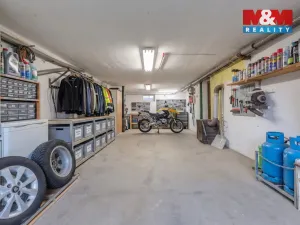 Prodej rodinného domu, Chuchelna, 250 m2