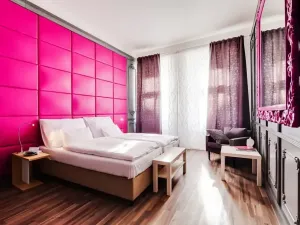 Pronájem bytu 1+1, Praha - Dejvice, Pod kaštany, 37 m2