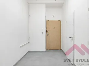Pronájem bytu 2+kk, Praha - Nusle, Na Pankráci, 60 m2