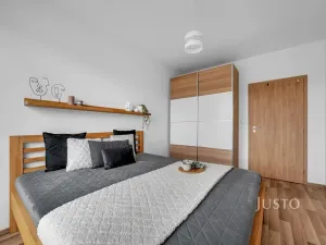 Prodej bytu 3+kk, Praha - Uhříněves, Oty Bubeníčka, 51 m2