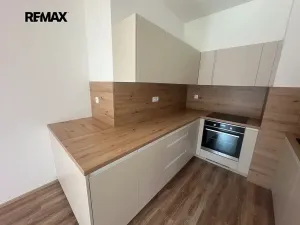 Pronájem bytu 2+kk, Slavkov u Brna, Slovanská, 63 m2