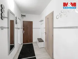 Prodej bytu 4+1, Postoloprty, Jiráskovo náměstí, 77 m2